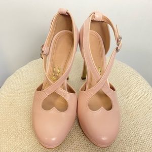 Vintage Ballet Pink Heart Shaped Lovecore Pumps